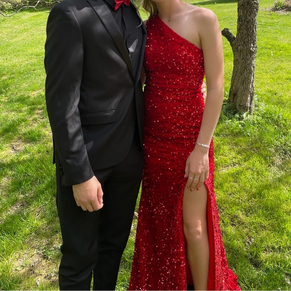 Bright Red Mermaid Glitter One-Shoulder Backless Prom Dress With Sequins - Picture 9 of 9